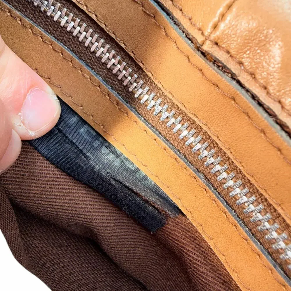 Tempo Colombia Tan Leather Saddle Crossbody Bag Vintage Boho